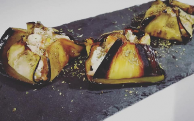 SORPRESAS DE BERENJENAS RELLENAS DE SALMÓN Y QUESO DE CABRA